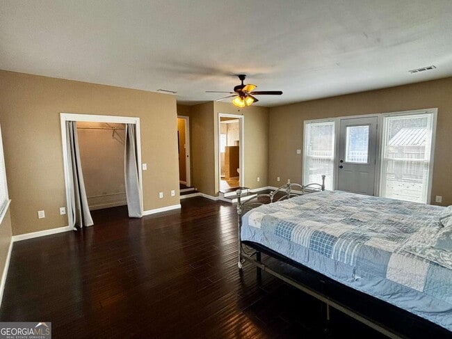 Building Photo - 125 Lantern Ridge Ct