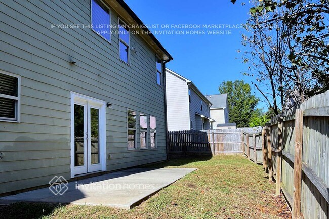 Building Photo - 3603 Walking Stick Way NE