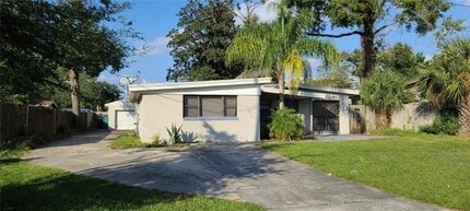 Building Photo - 2027 Bentley St
