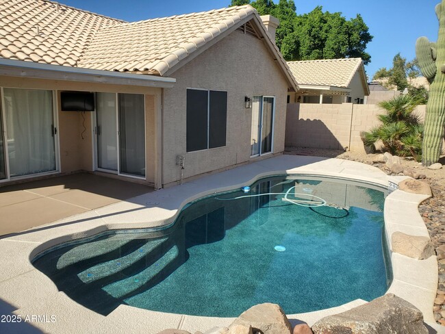 Building Photo - 12059 N 110th St