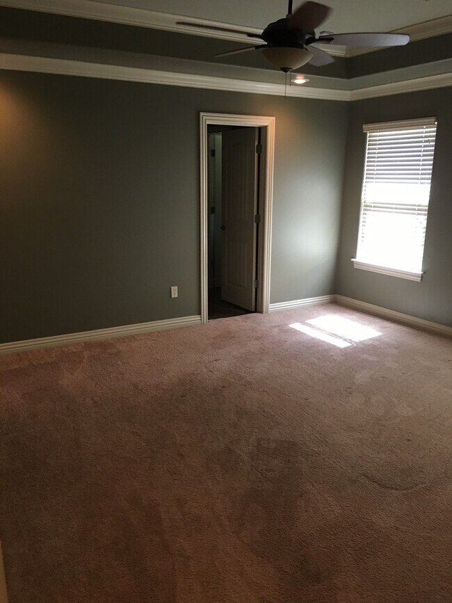 Building Photo - 4109 W Stoney Bend Dr