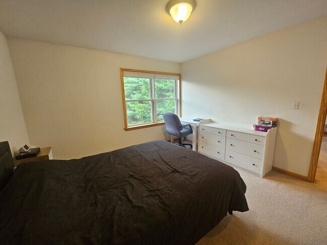Building Photo - 751 Galen Dr