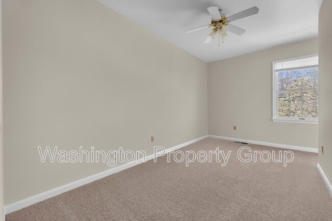 Building Photo - 5602 Grouper Ct