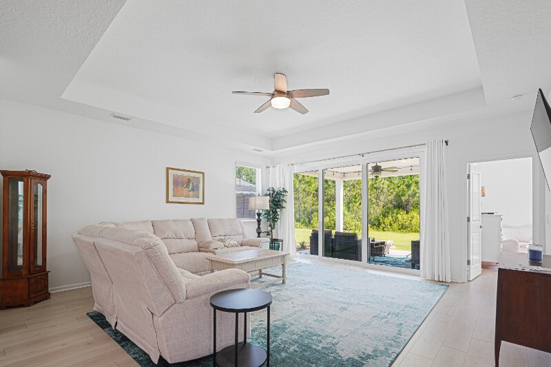 Building Photo - 9337 Cool Breeze Dr