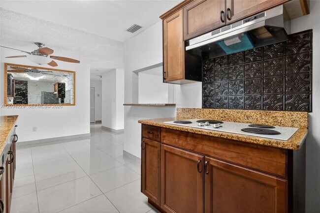 Building Photo - 17001 NW 53rd Ct
