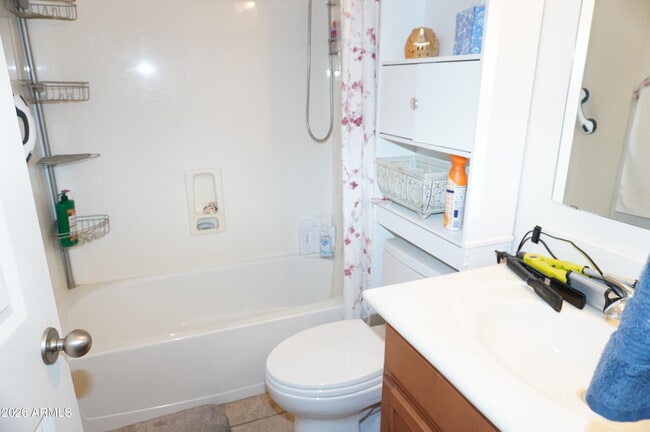 Building Photo - 29285 N Yellow Bee Dr