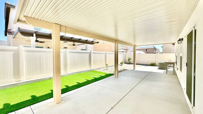 Building Photo - Beautiful Brand New Construction Single St...