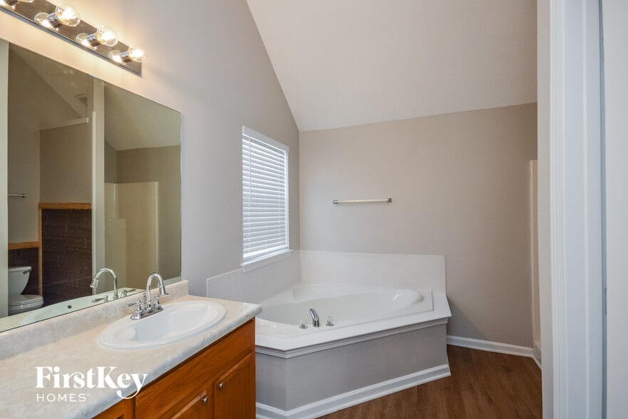 Building Photo - 103 Ashtonbrook Dr