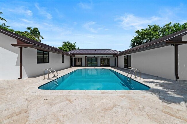 Building Photo - 5220 N 31st Pl