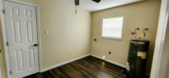 Building Photo - 15500 FM1725