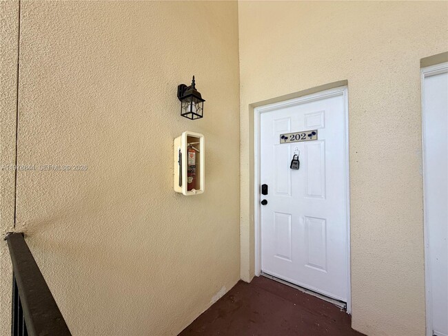 Building Photo - 815 Boynton Beach Blvd