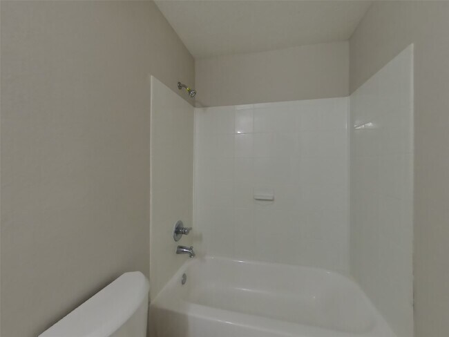 Building Photo - 20603 Fair Castle Dr