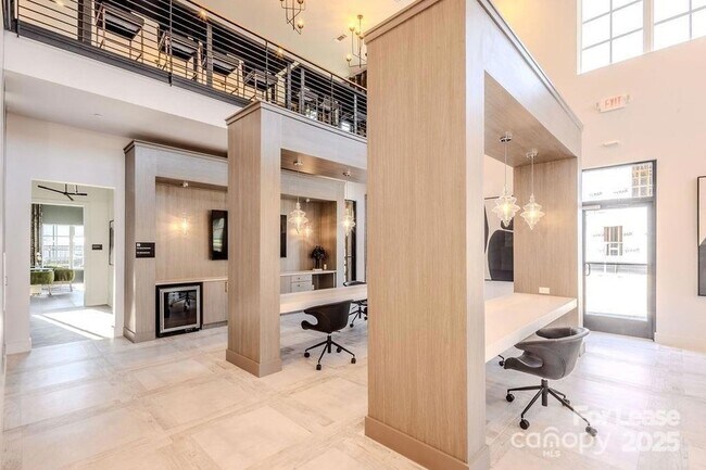 Building Photo - 3110 Doe River Wy