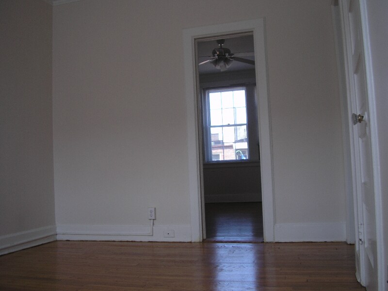 Building Photo - 1008 Brandon Ave