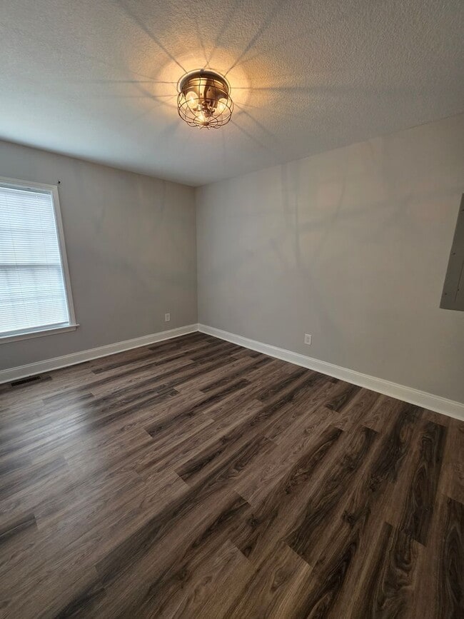 Building Photo - 3 BR in Thomasville!