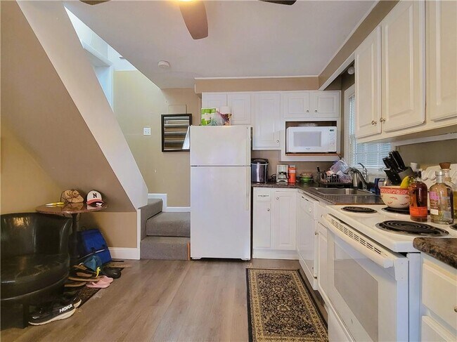 Building Photo - 56 Prospect Hill St