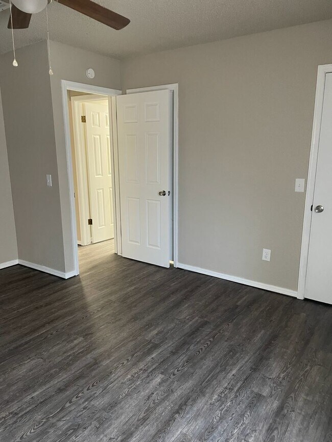 Building Photo - NEWLY REMODELED!!! Section 8 approved