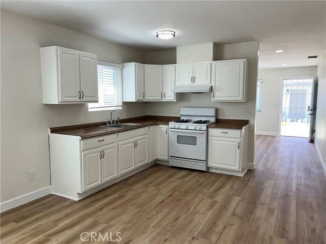 Building Photo - 12948 Yorba Ave
