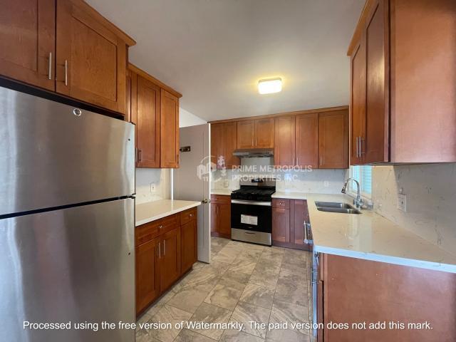 Building Photo - 3 bedroom in San Leandro CA 94579