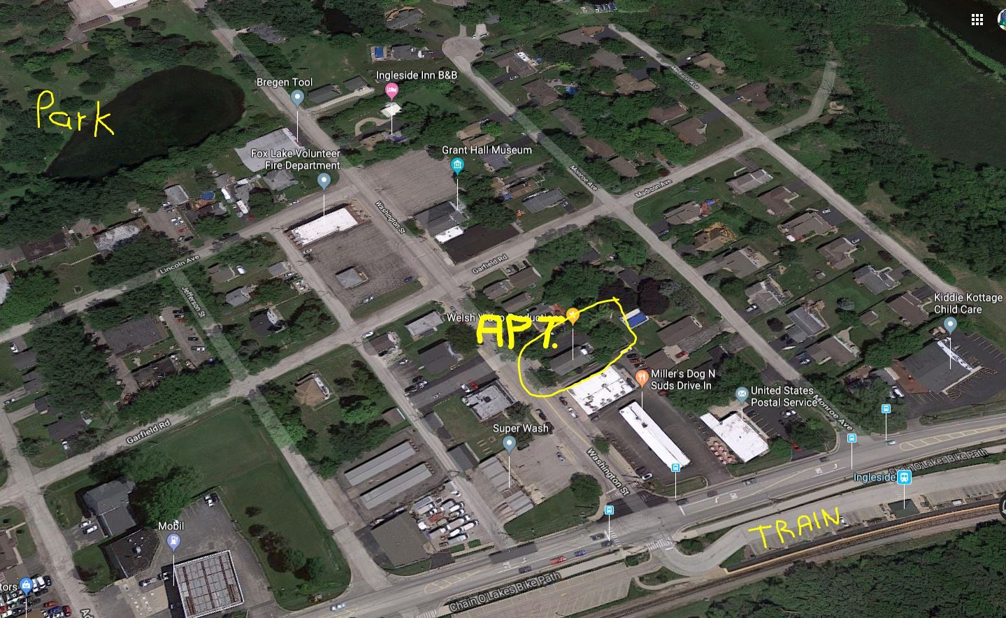 Close to parks and train - 131 Washington St