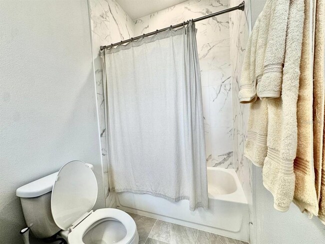 Building Photo - 4409 N 36th St