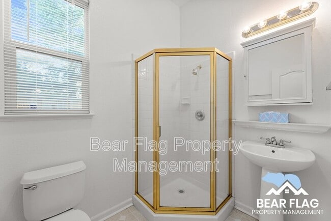 Building Photo - 801 Auburn Woods Ct