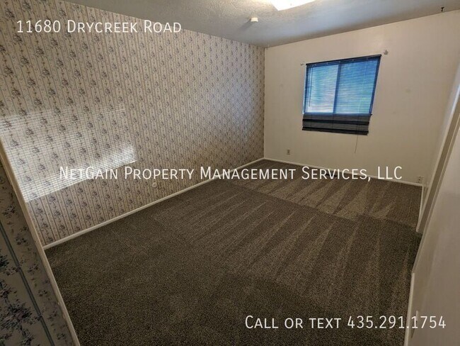 Building Photo - 11680 E Dry Creek Rd