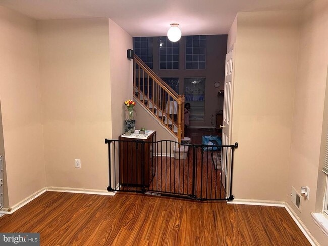 Building Photo - 709 Pebble Creek Ct