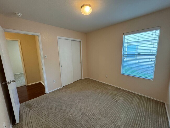 Building Photo - 3-Bedroom House for Rent in Killeen