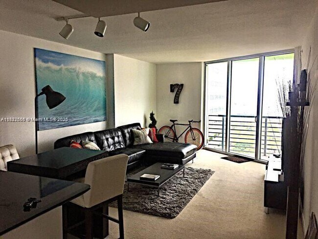 Building Photo - 325 S Biscayne Blvd