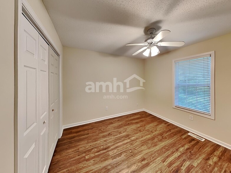 Building Photo - 5745 Newnan Cir