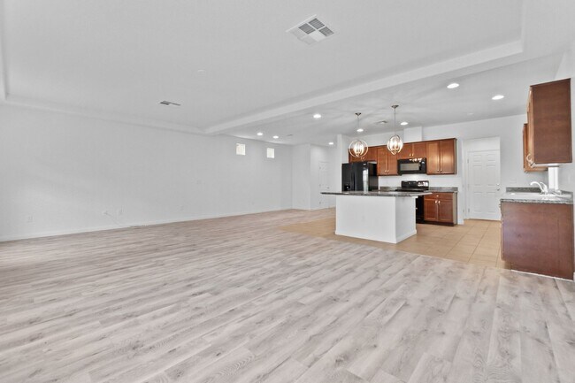 Building Photo - Stunning 4 Bedroom Home in South Las Vegas Area