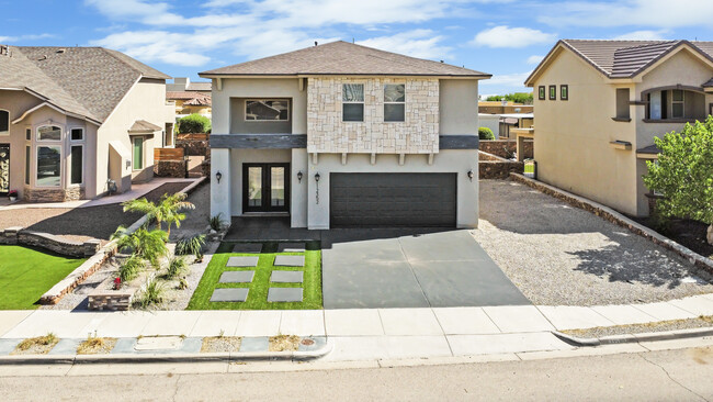Building Photo - 12352 Stansbury Dr