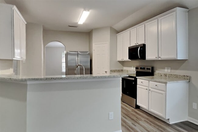 Building Photo - 32411 Cross Spring Park Ln
