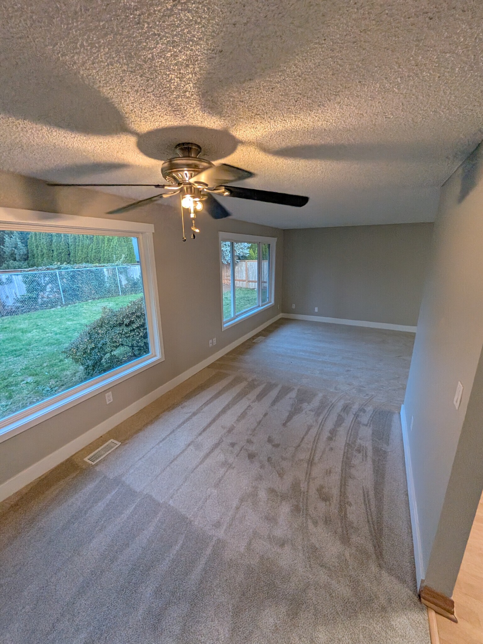 Building Photo - 3509 SE 11th St