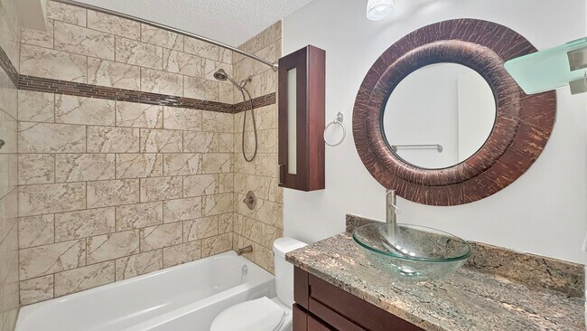 Building Photo - 440 N Wabash Ave