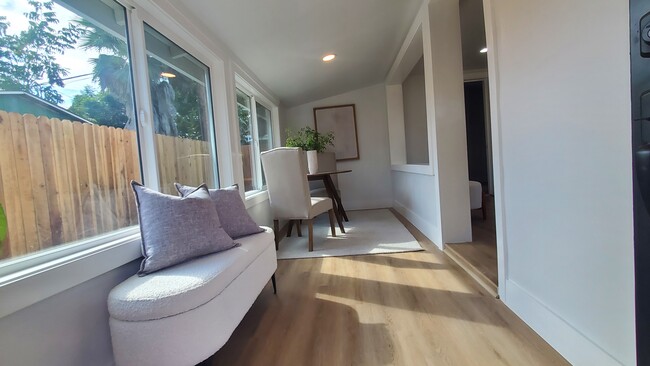 Sun filled entry room - 1453 Newport Ave