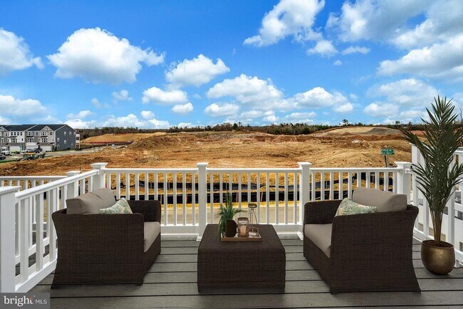 Building Photo - 9403 Pacific Elm St