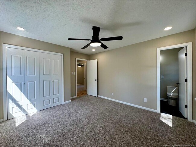 Building Photo - 1089 Torrey Dr