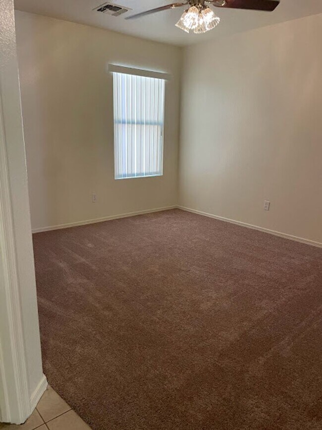 Building Photo - 4 bedroom in Coldwater Springs