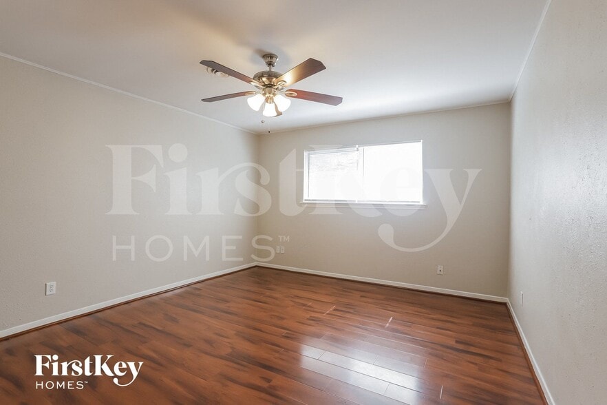 Building Photo - 12115 Hillcroft St