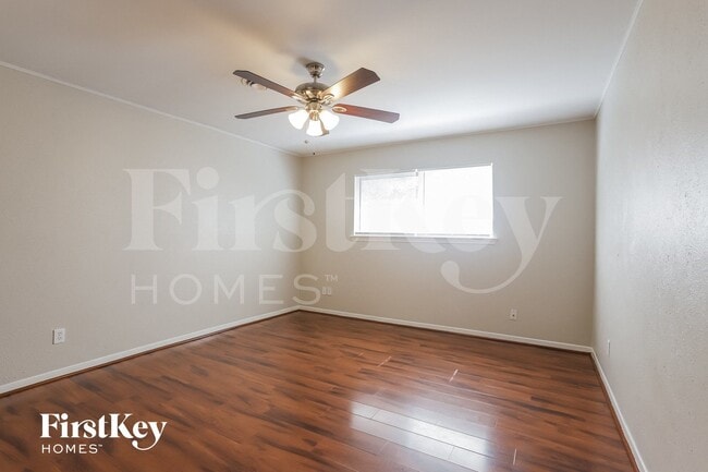 Building Photo - 12115 Hillcroft St