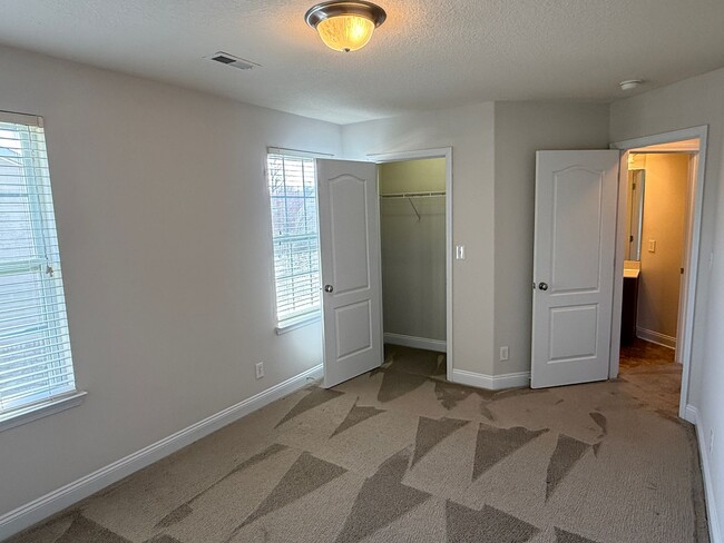 Building Photo - 7516 April Mist Trail