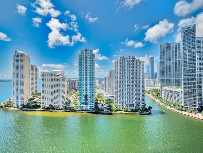 Building Photo - 325 S Biscayne Blvd