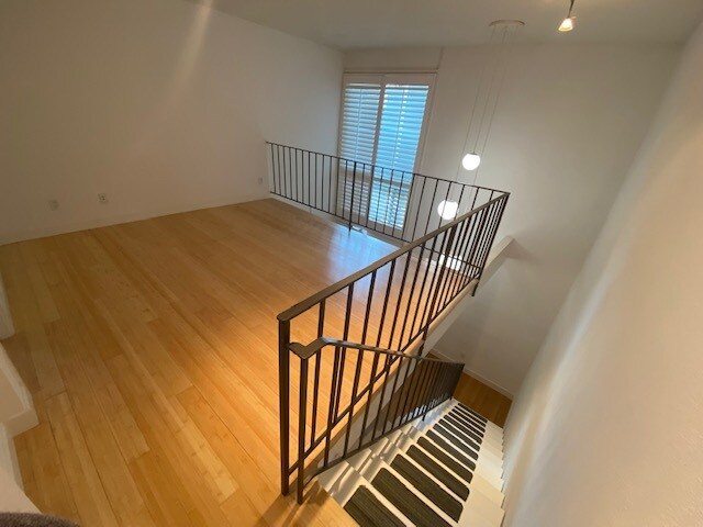 bedroom - 1395 Lyon St