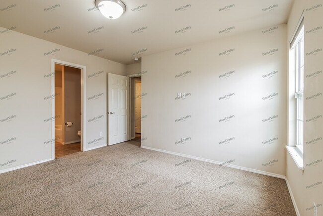 Building Photo - 4669 E 148th St S