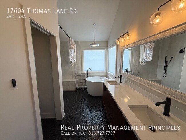 Building Photo - 17604 Thomas Lane Rd