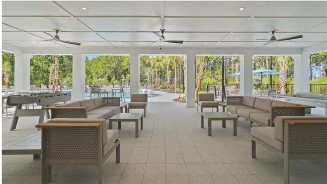 Building Photo - 14 Oconee Dr