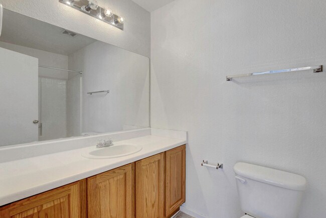 Building Photo - 2576 Velez Valley Way