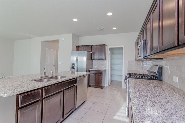 Building Photo - 10407 Hatton Ln